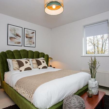 The Sparkford Gardens - Lovely 2Bdr With Balcony London Exterior foto