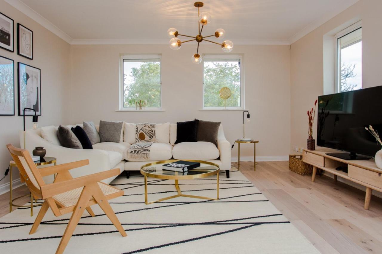 The Sparkford Gardens - Lovely 2Bdr With Balcony London Exterior foto