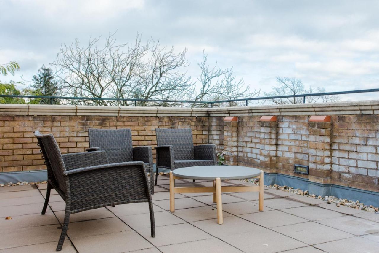 The Sparkford Gardens - Lovely 2Bdr With Balcony London Exterior foto